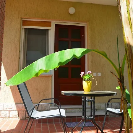 Apartments Orange Lovran Exterior photo