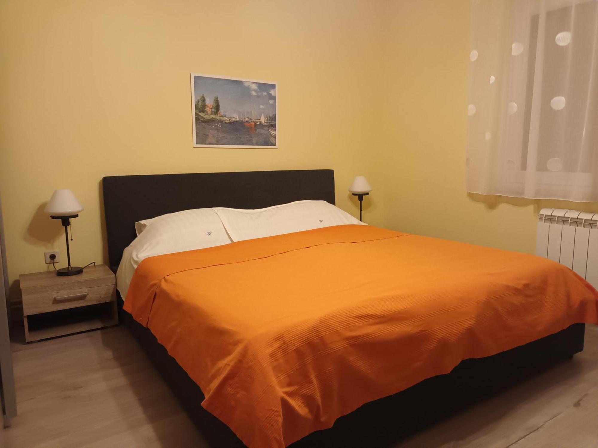 Orange Lovran